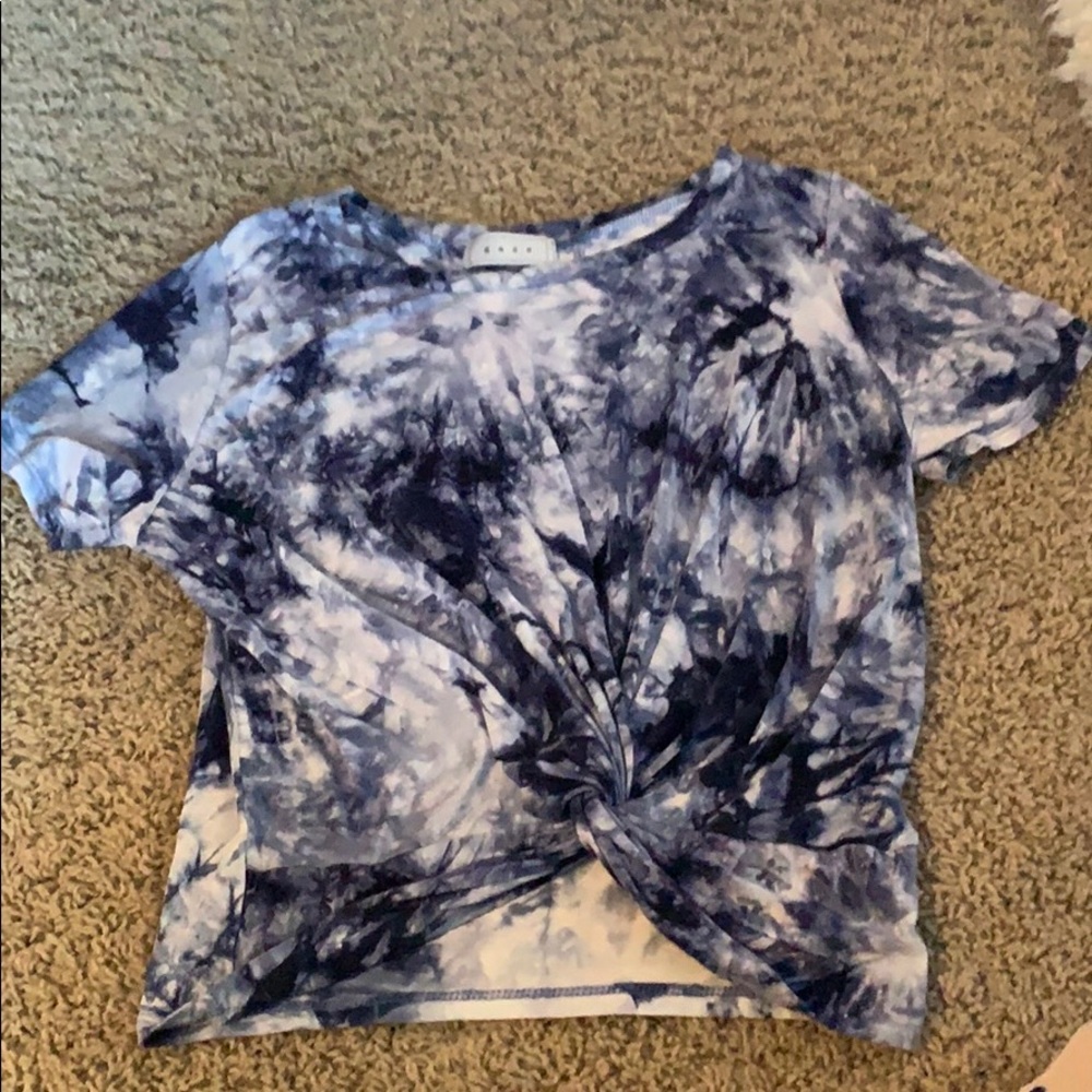 Juniors t-shirt
